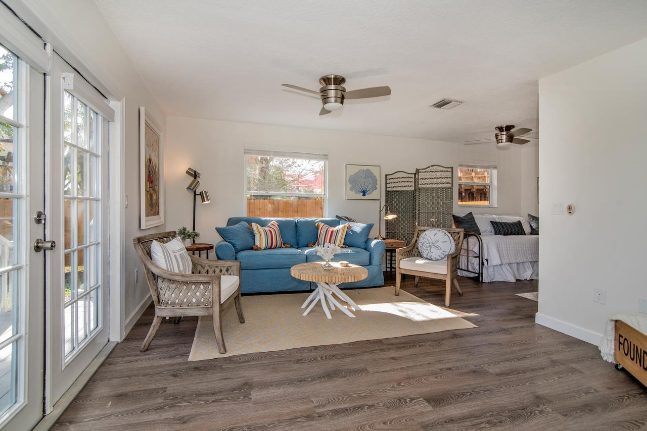 Seaside Cottage B Clearwater Beach Exterior photo